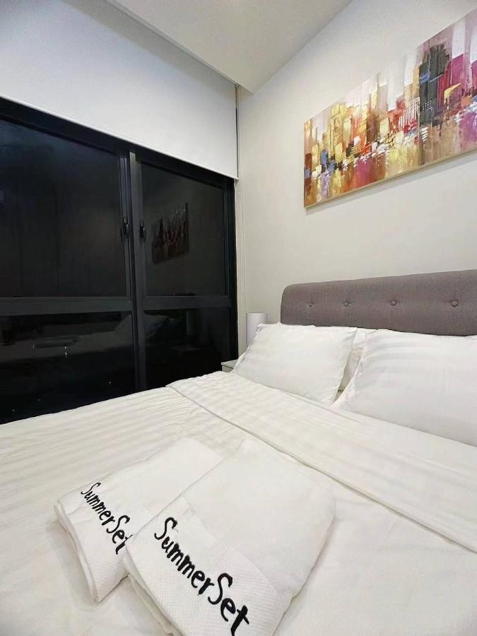 Sunset Seaview Studio Apartment At Kota Kinabalu City Centre Exterior foto